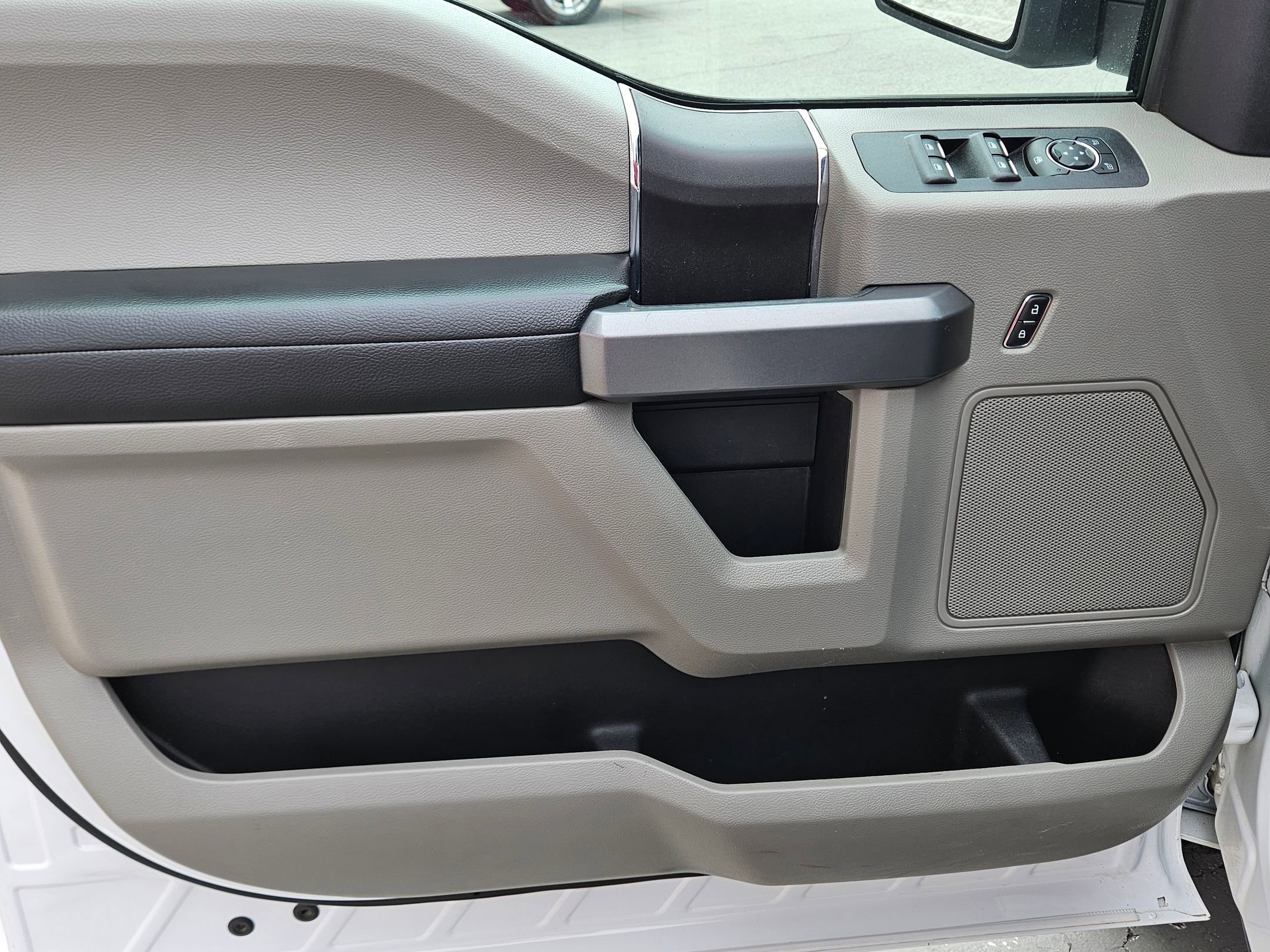 Used 2018 Ford F150 XLT image 16