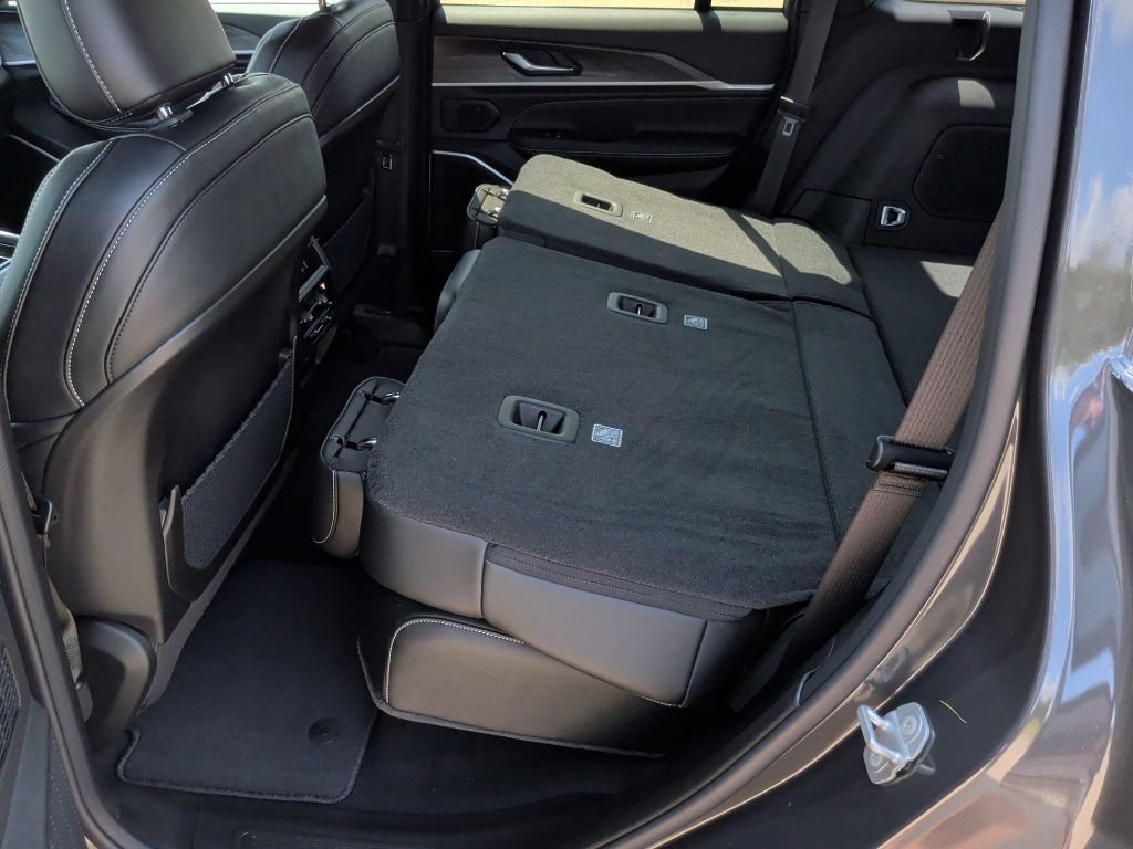 New 2026 Jeep Grand Cherokee Limited AWD/4WD image 47
