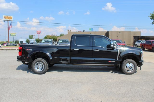 New 2026 Ford F350 Platinum w/ Platinum Plus Package image 3