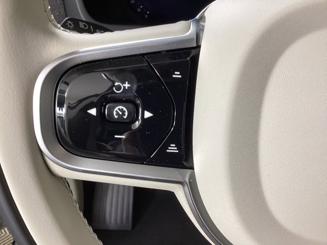 New 2026 Volvo XC90 B6 Ultra image 29