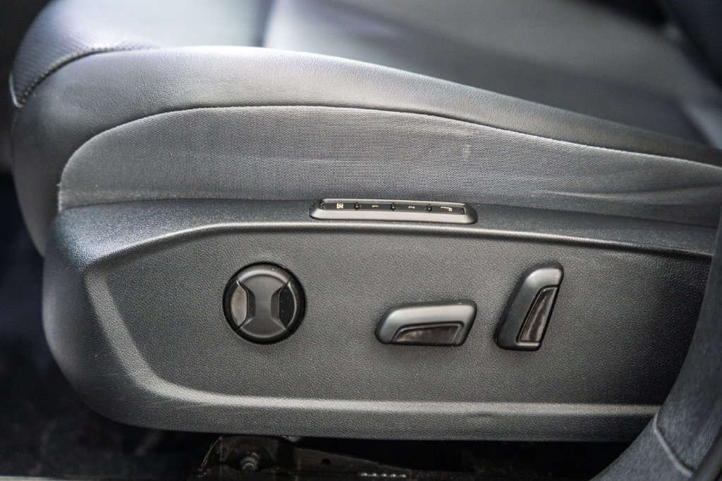 Used 2023 Volkswagen ID.4 Pro S AWD/4WD image 35