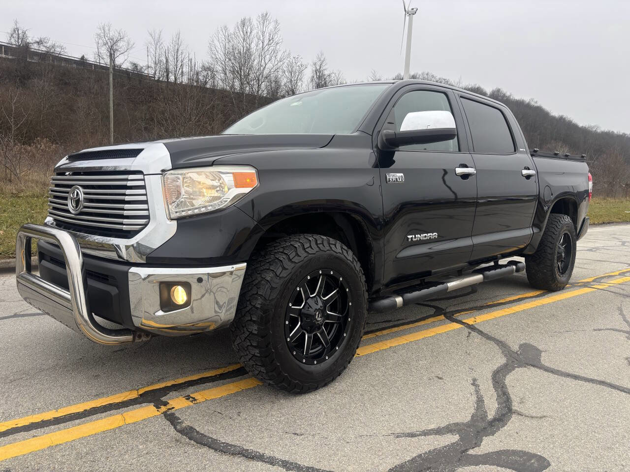 Used 2015 Toyota Tundra Limited image 1