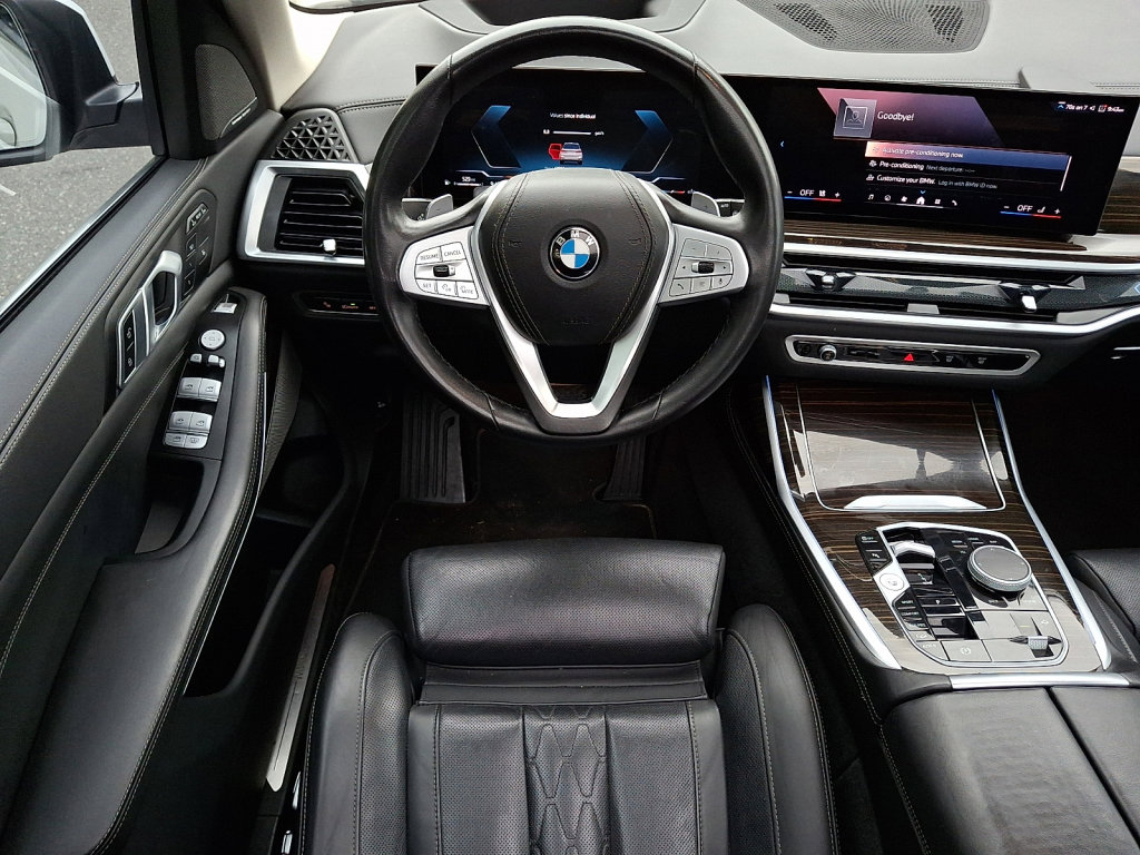 Used 2025 BMW X7 xDrive40i AWD/4WD image 18