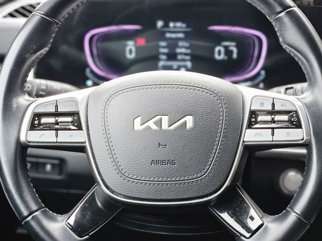 Used 2025 Kia Telluride S image 16