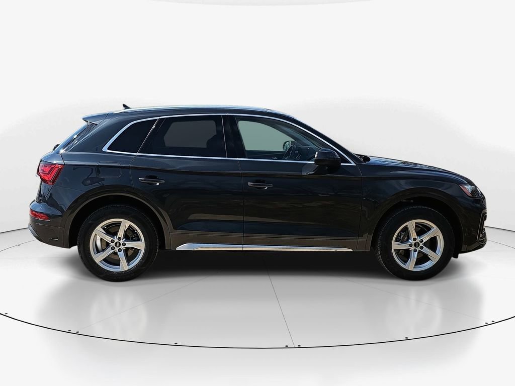 Used 2021 Audi Q5 2.0T Premium w/ Convenience Package image 9