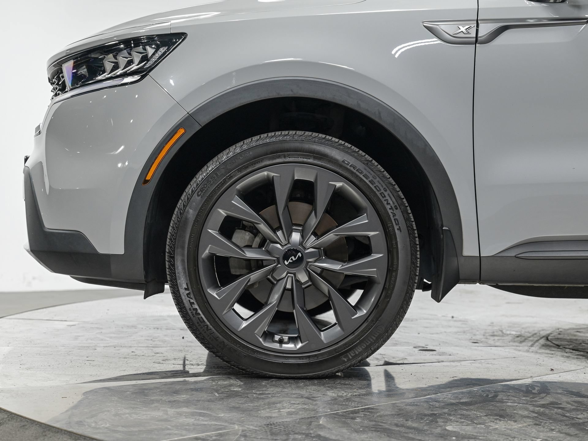 Used 2022 Kia Sorento X-Line EX AWD/4WD image 3
