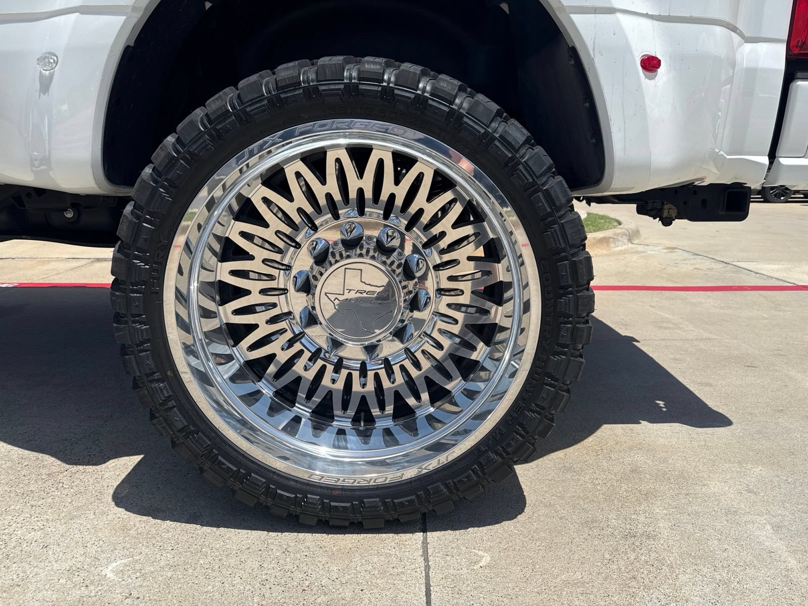 Used 2024 Ford F450 Limited w/ FX4 Off-Road Package AWD/4WD image 21