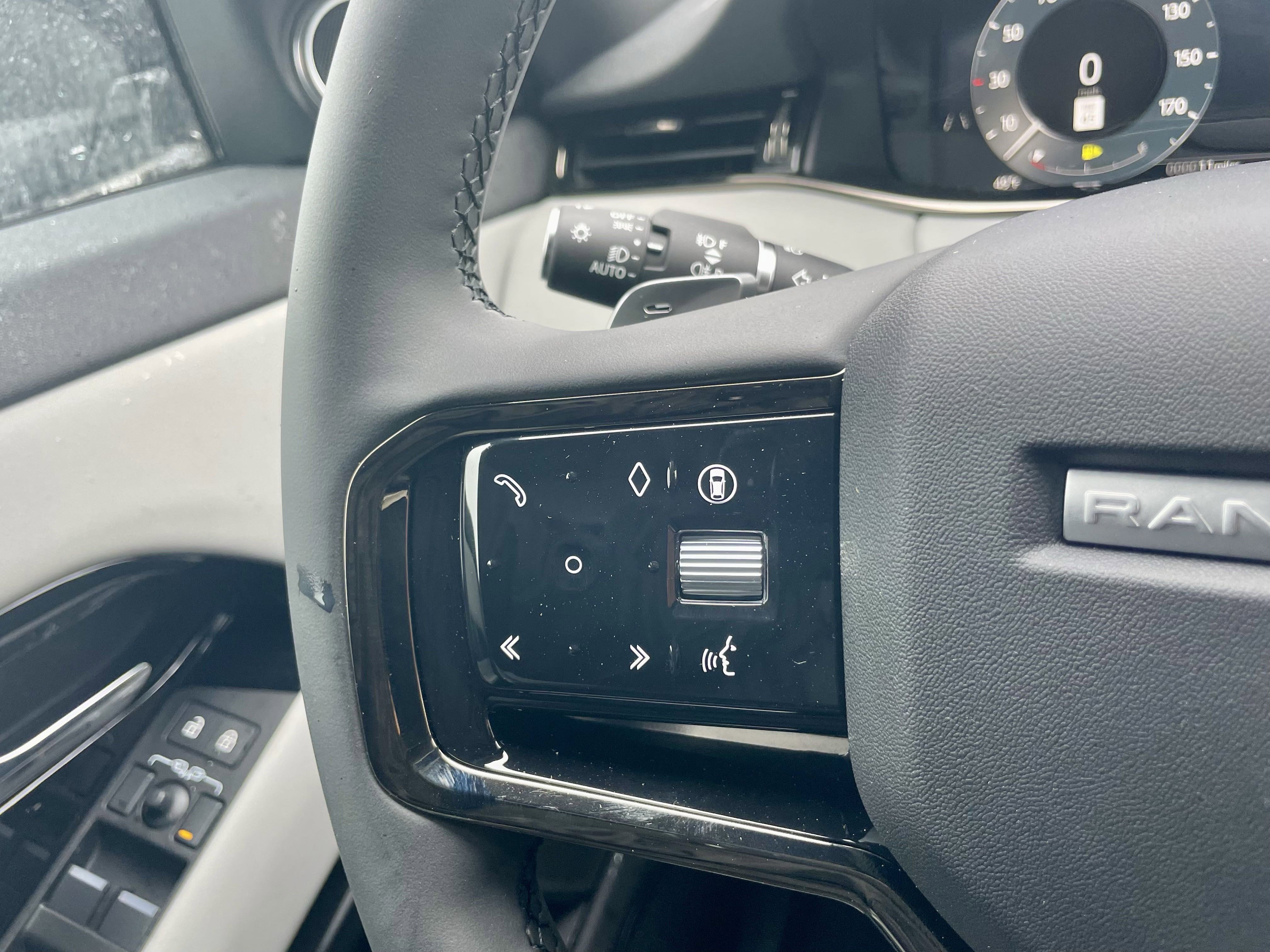 New 2026 Land Rover Range Rover Evoque S image 23