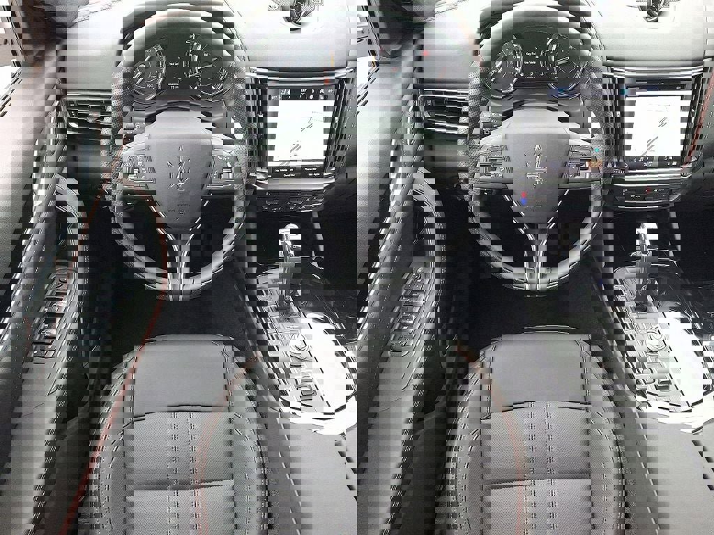 New 2024 Maserati Levante GT Ultima image 28