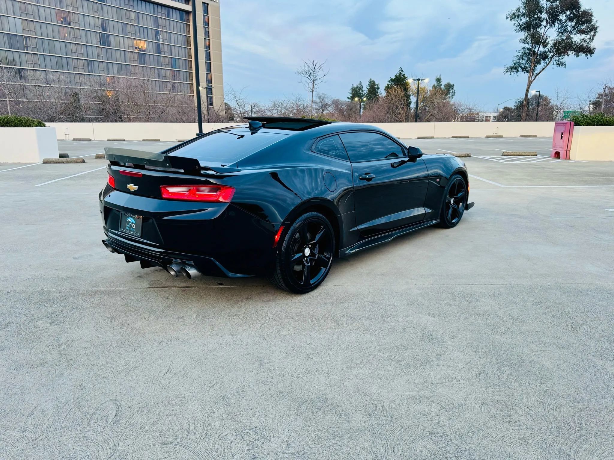 Used 2017 Chevrolet Camaro SS image 3