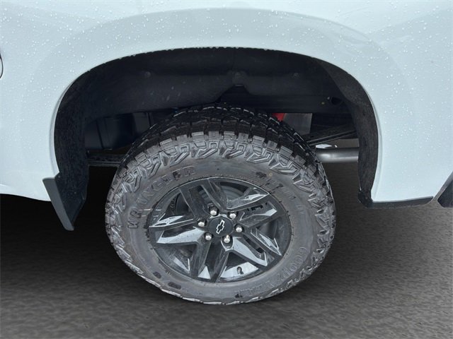 Used 2025 Chevrolet Silverado 1500 LT Trail Boss w/ Convenience Package II image 13