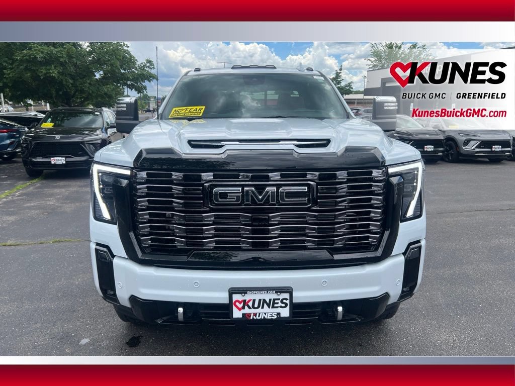 New 2026 GMC Sierra 3500 Denali Ultimate AWD/4WD image 11
