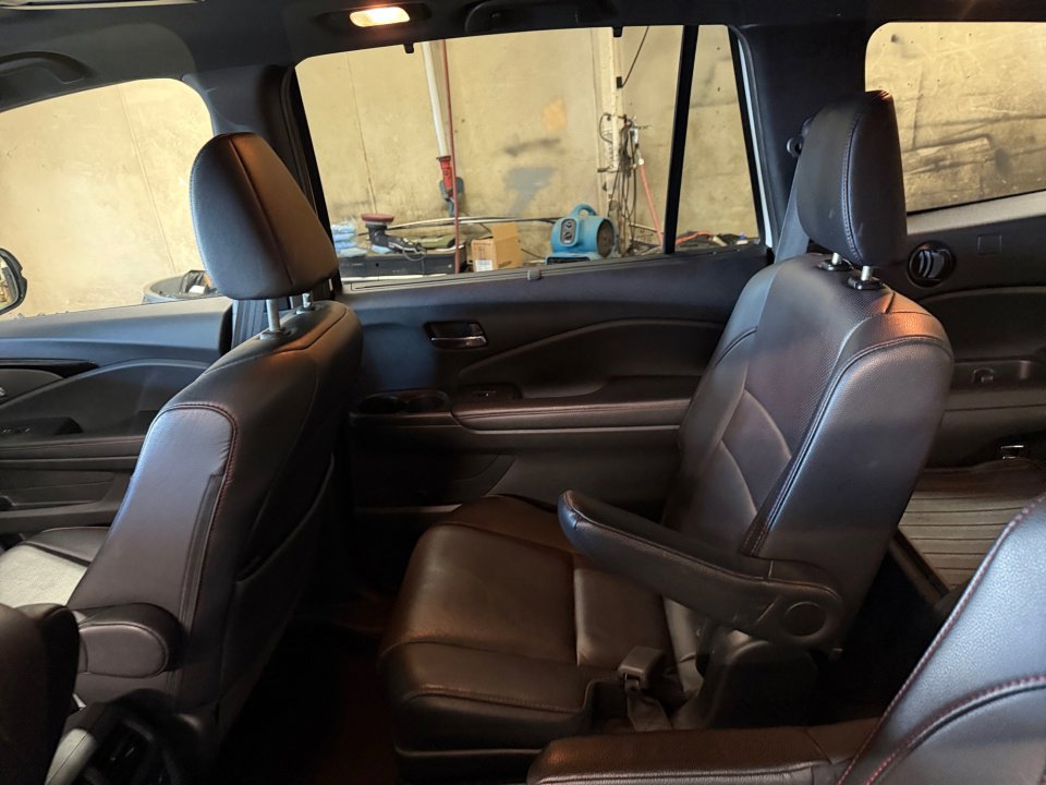 Used 2021 Honda Pilot Black Edition image 33