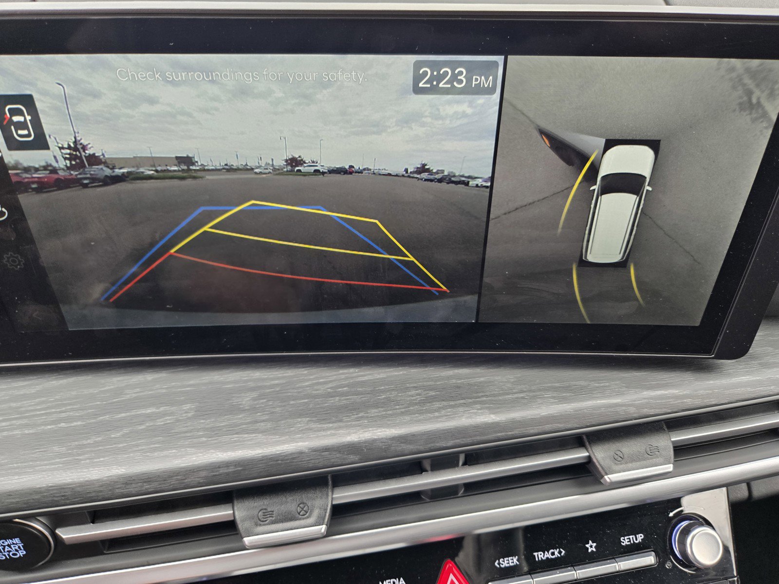 Used 2025 Hyundai Santa Fe Limited image 19