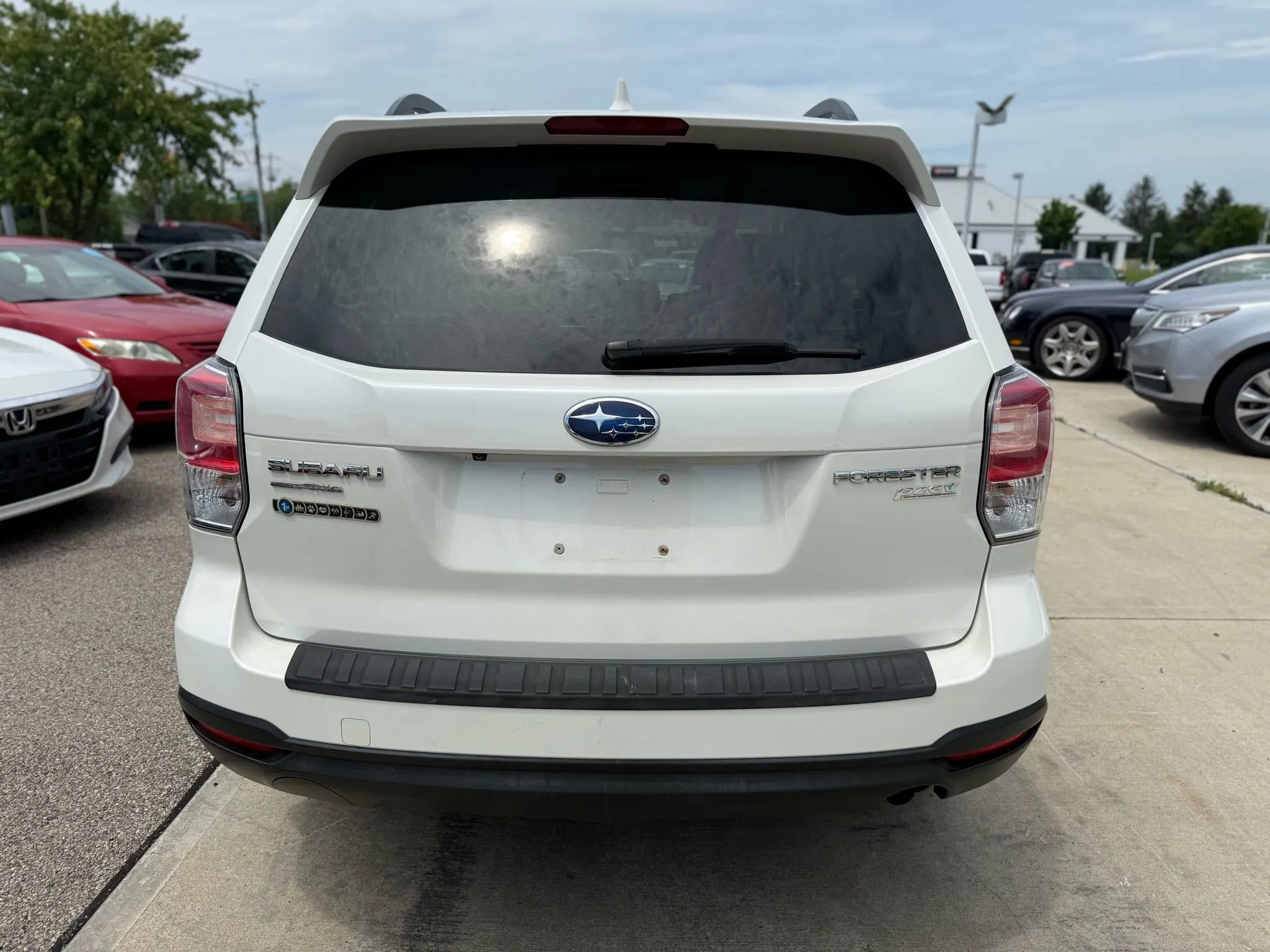 Used 2017 Subaru Forester 2.5i Premium w/ All-Weather Package image 7