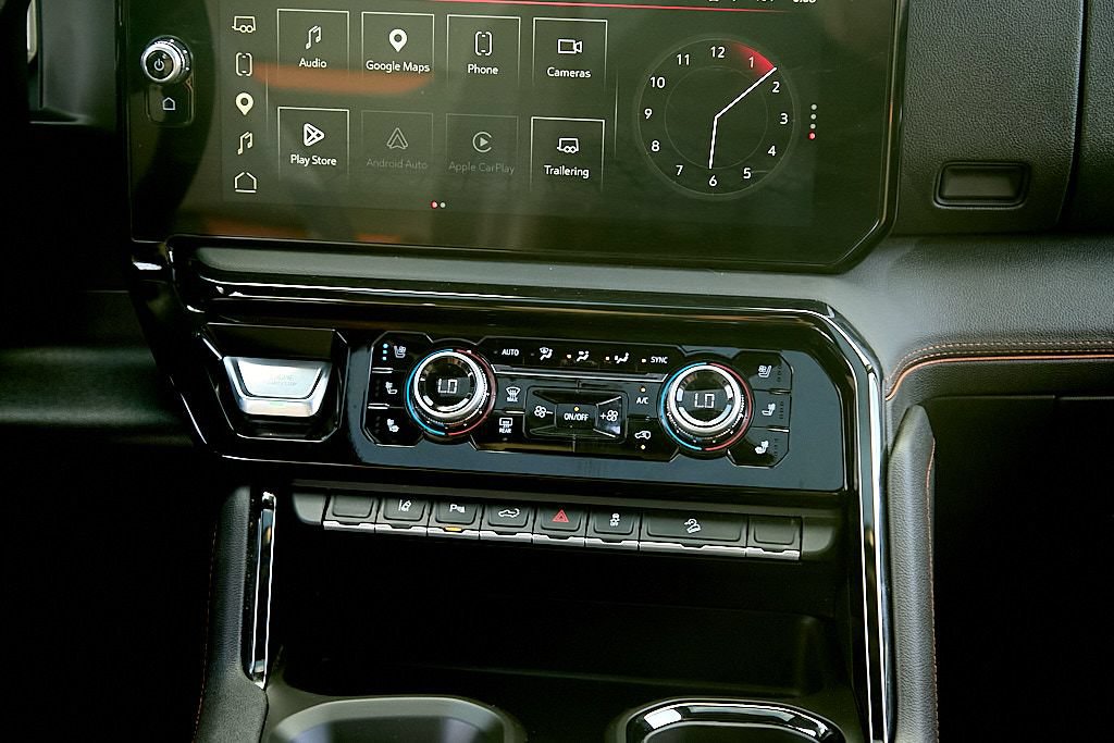 New 2026 GMC Sierra 2500 AT4 w/ AT4 Premium Plus Package AWD/4WD image 48