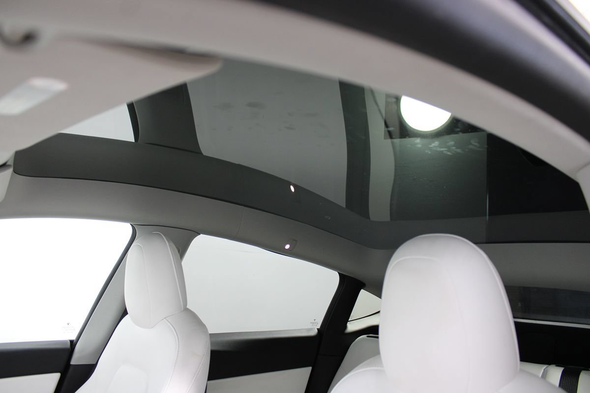 Used 2022 Tesla Model Y Long Range AWD/4WD image 21