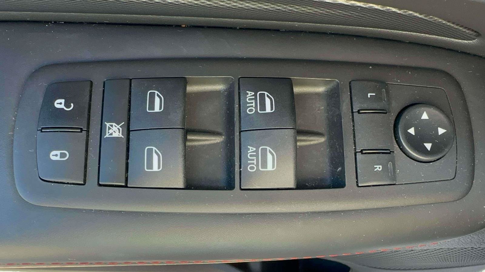 Used 2023 Dodge Durango GT AWD/4WD image 12