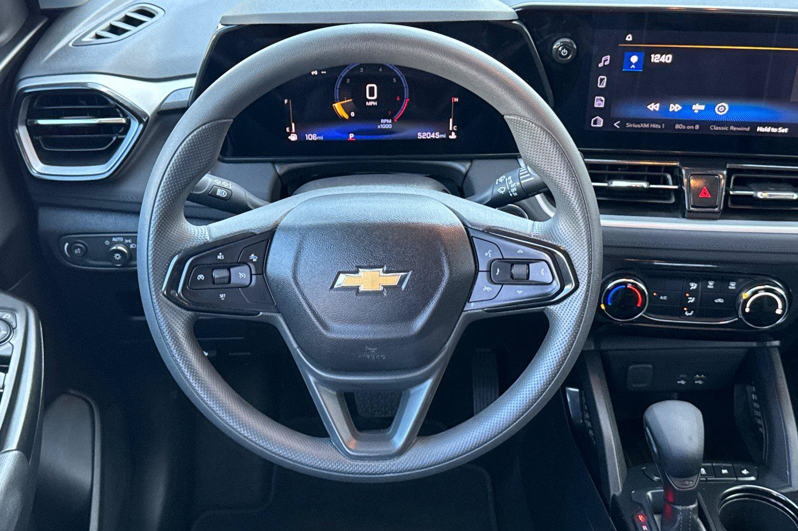 Used 2025 Chevrolet TrailBlazer LT FWD image 16