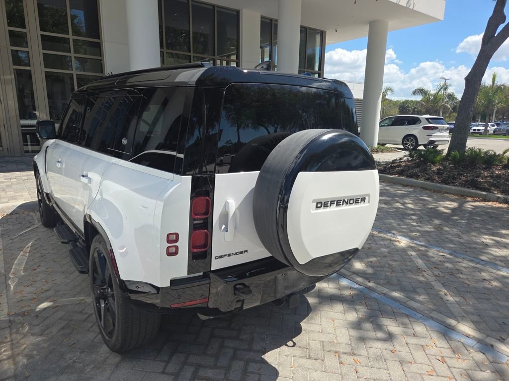 Used 2024 Land Rover Defender 110 X-Dynamic SE image 88