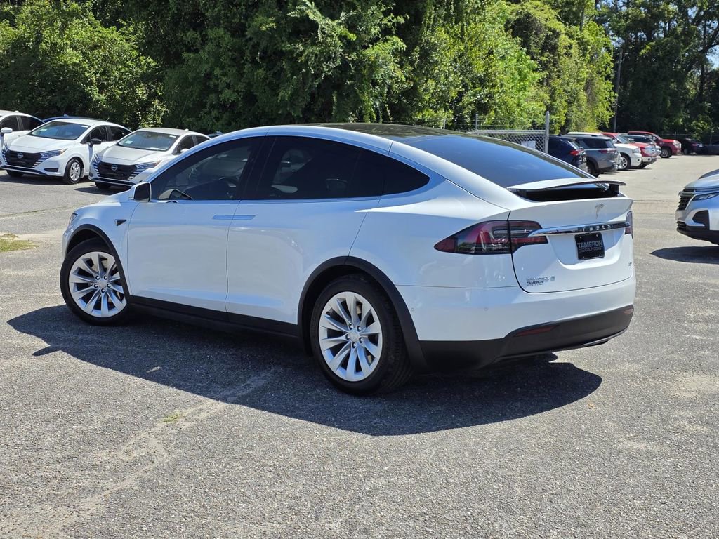 Used 2018 Tesla Model X 75D AWD/4WD image 5