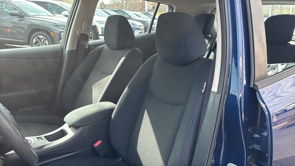 Used 2017 Nissan Leaf S image 10