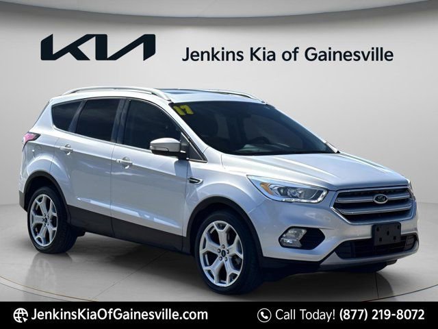 Used 2017 Ford Escape Titanium image 1