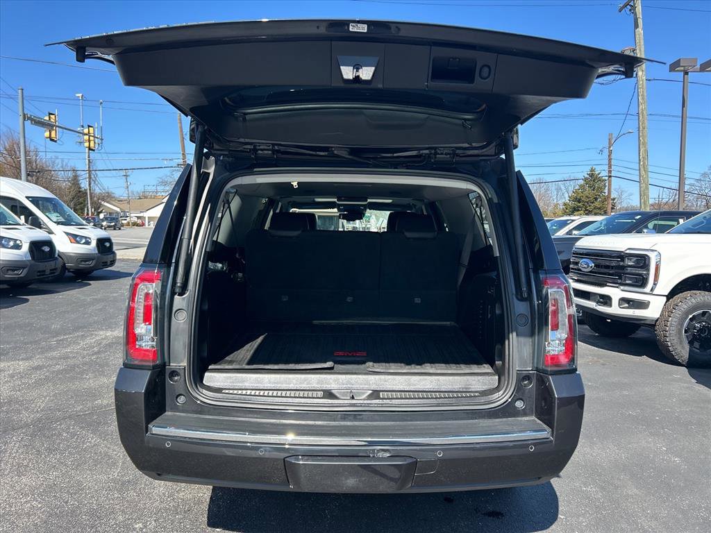 Used 2020 GMC Yukon XL Denali w/ Denali Ultimate Package image 16