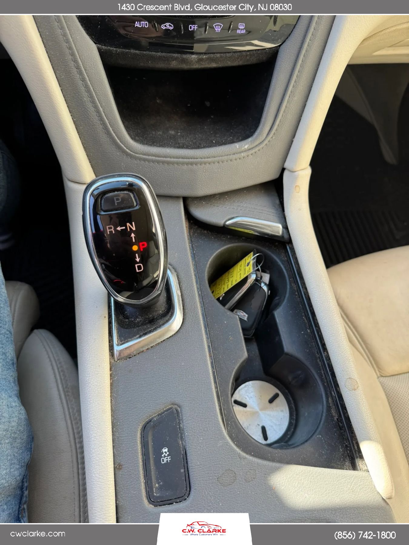 Used 2017 Cadillac XT5 Luxury w/ Driver Awareness Package image 18