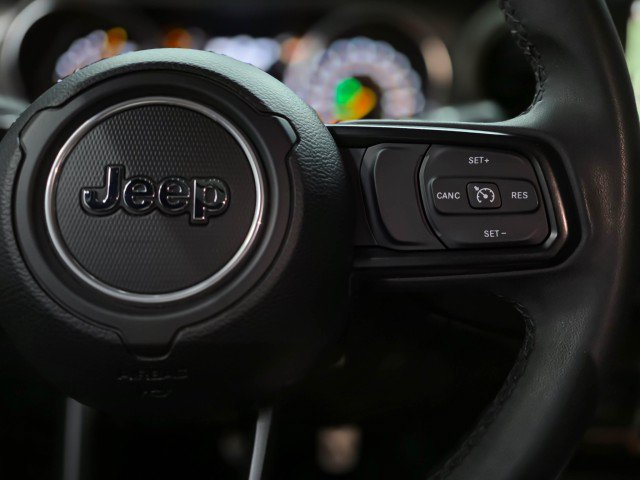 Used 2023 Jeep Gladiator Sport AWD/4WD image 21