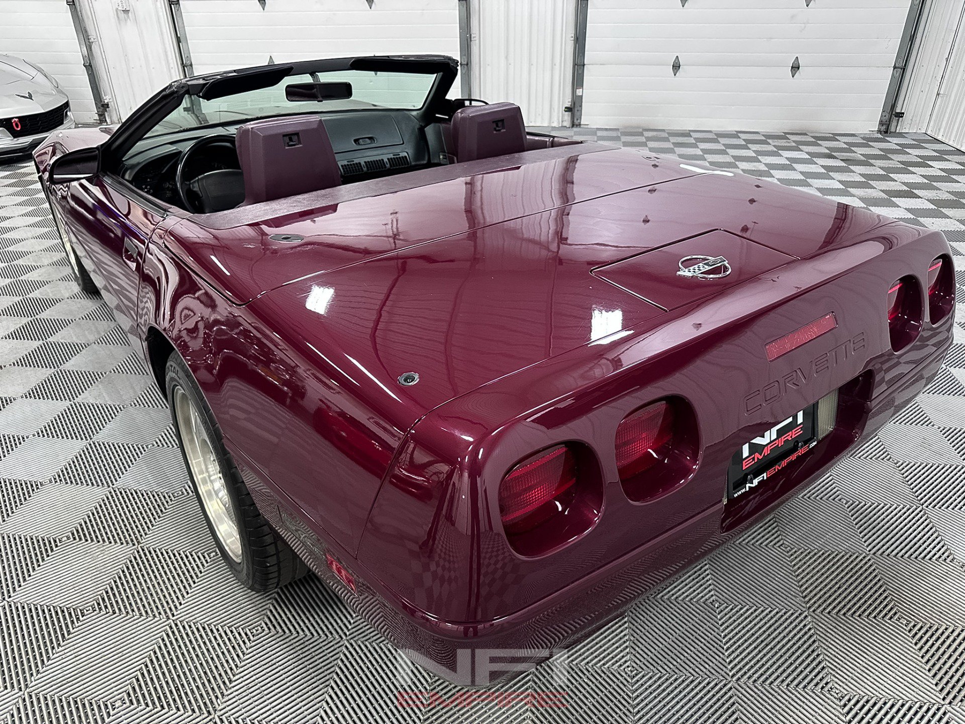 Used 1993 Chevrolet Corvette Convertible RWD image 18