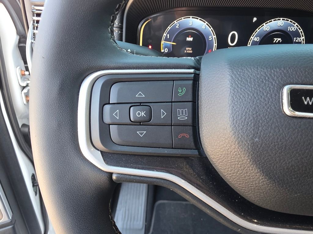 Used 2022 Jeep Wagoneer Series I AWD/4WD image 32