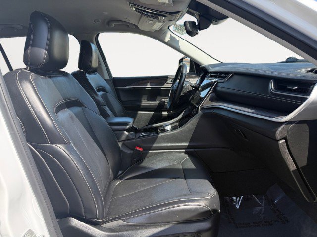 Used 2021 Jeep Grand Cherokee L Limited AWD/4WD image 10