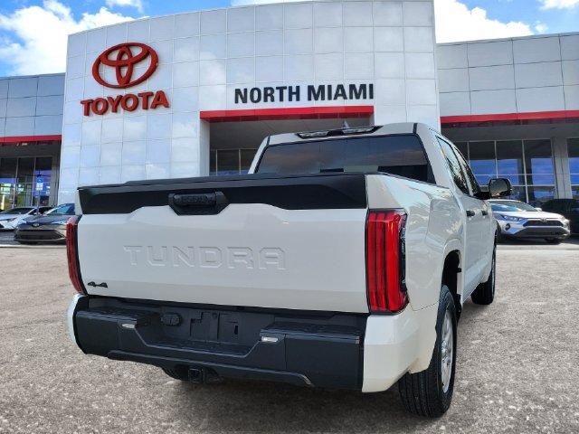 Used 2025 Toyota Tundra SR w/ SR Tow Package AWD/4WD image 4