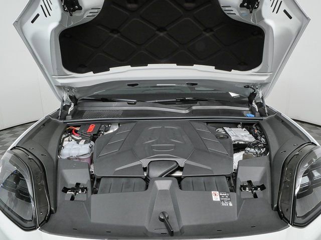 New 2026 Porsche Cayenne AWD image 35