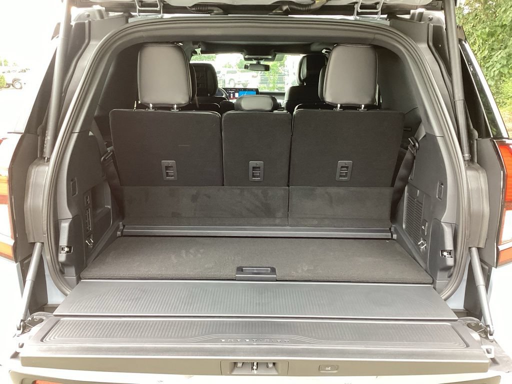 New 2026 Ford Expedition Platinum w/ Stealth Appearance Package AWD/4WD image 15