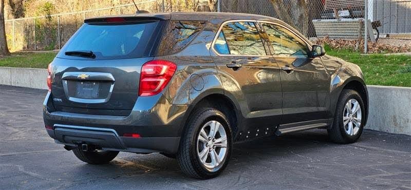 Used 2017 Chevrolet Equinox LS FWD image 5