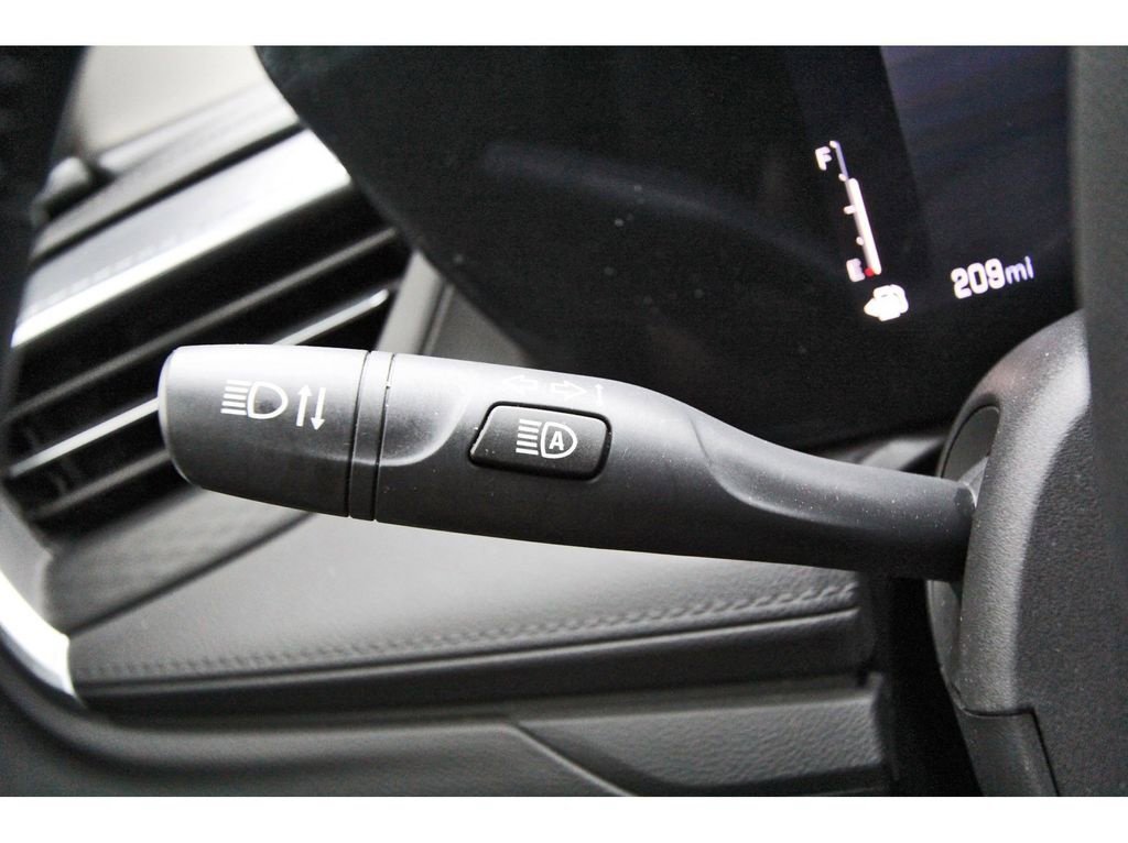 Used 2024 Buick Encore GX Sport Touring FWD image 17