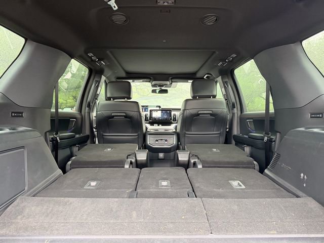 Used 2025 Ford Expedition Tremor AWD/4WD image 25