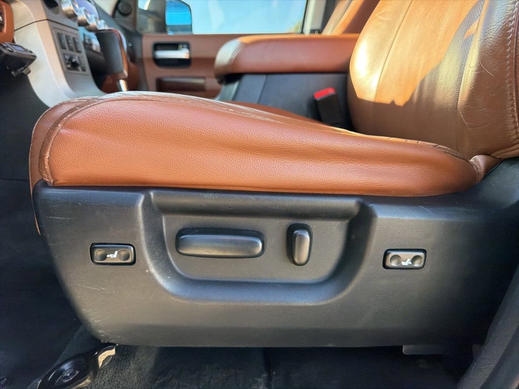 Used 2012 Toyota Sequoia Platinum AWD/4WD image 15