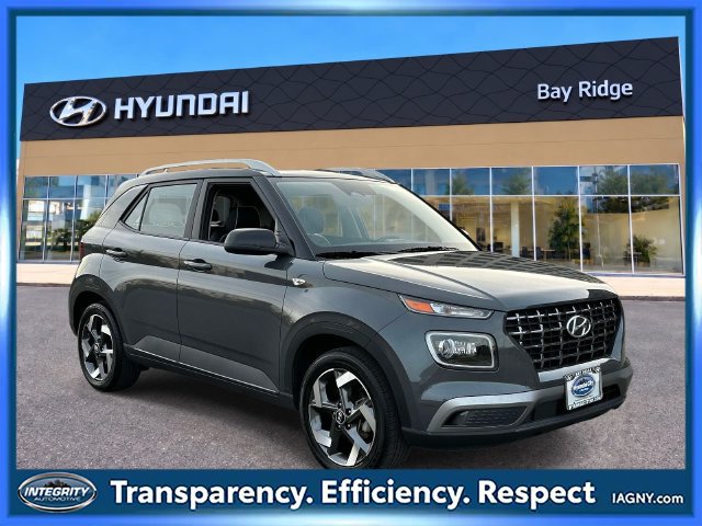 Used 2025 Hyundai Venue Limited FWD image 1