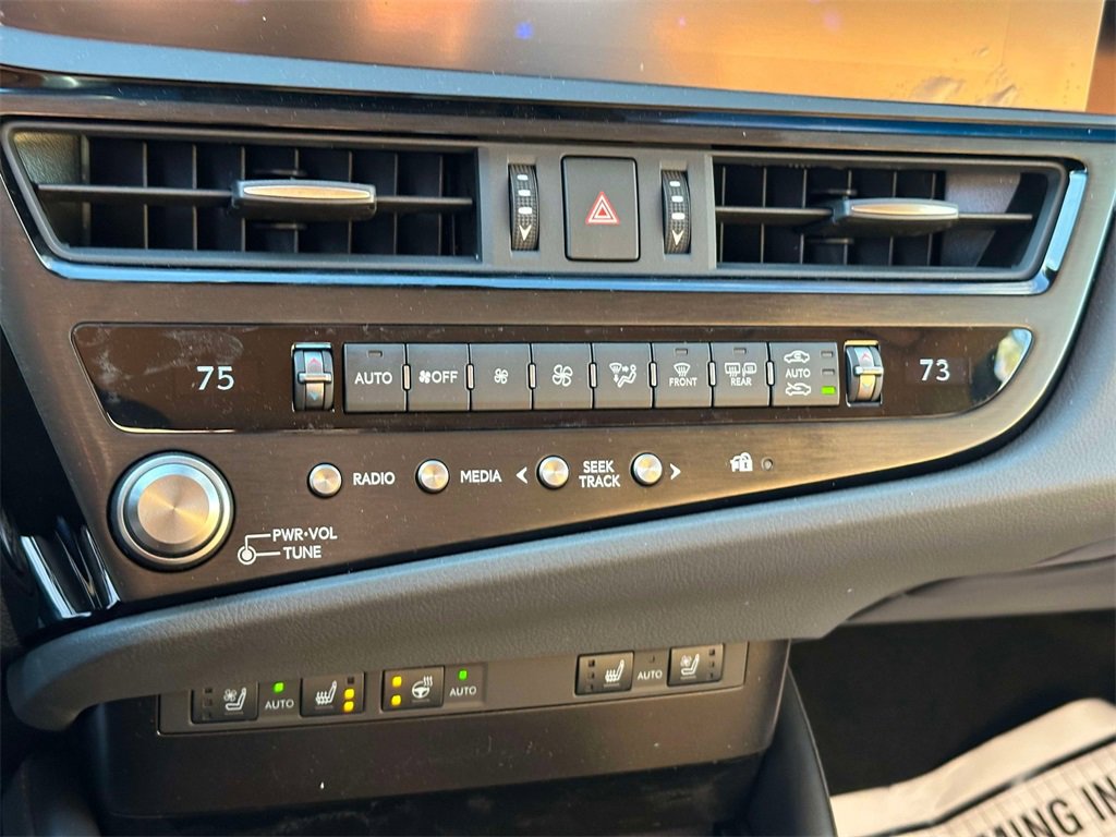 New 2025 Lexus ES 350 350 image 19