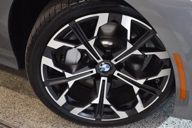 New 2026 BMW 330i xDrive Sedan w/ Convenience Package AWD/4WD image 29