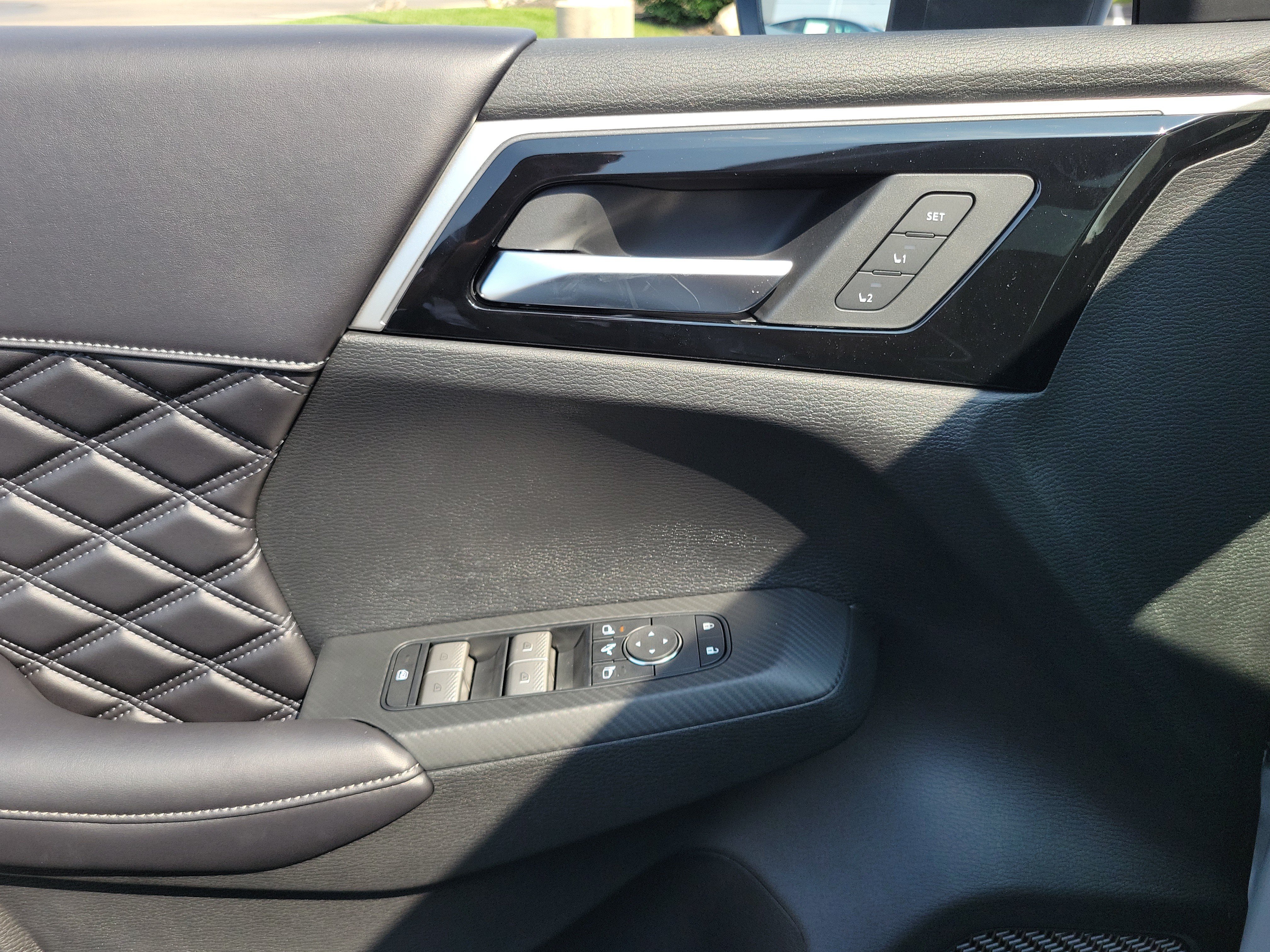New 2026 Nissan Rogue Platinum AWD/4WD image 17