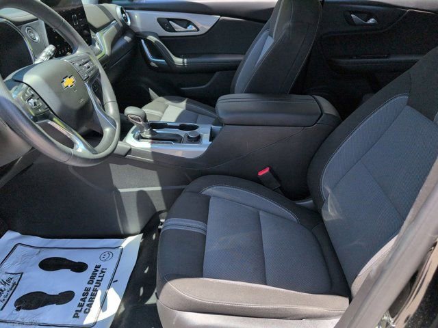 Used 2025 Chevrolet Blazer LT FWD image 24