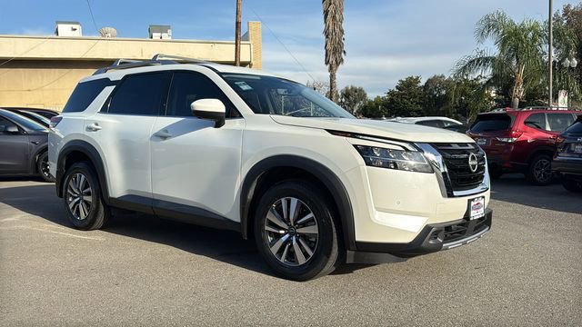 Used 2024 Nissan Pathfinder SL image 34