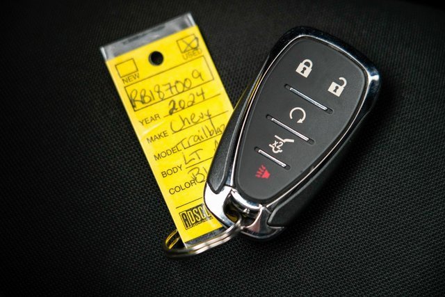 Used 2024 Chevrolet TrailBlazer LT w/ Convenience Package image 34