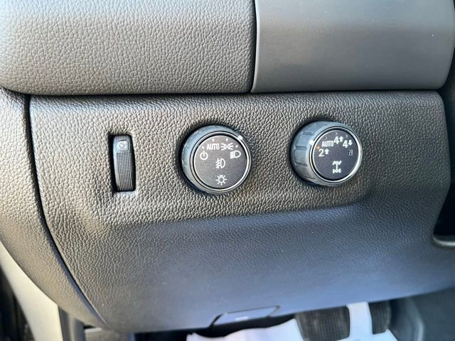 Used 2022 Chevrolet Colorado LT w/ LT Convenience Package image 28