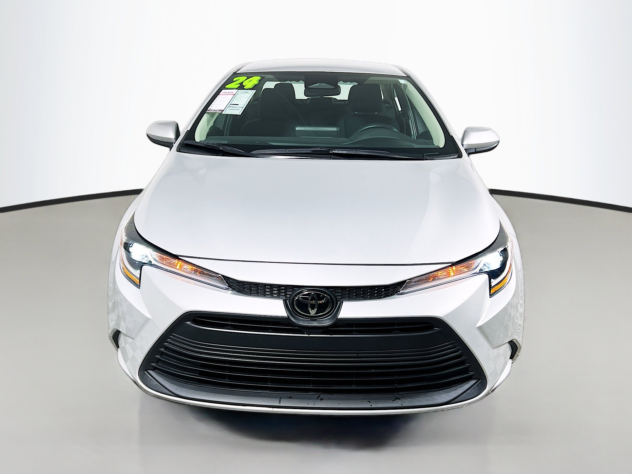 Used 2024 Toyota Corolla LE FWD image 11