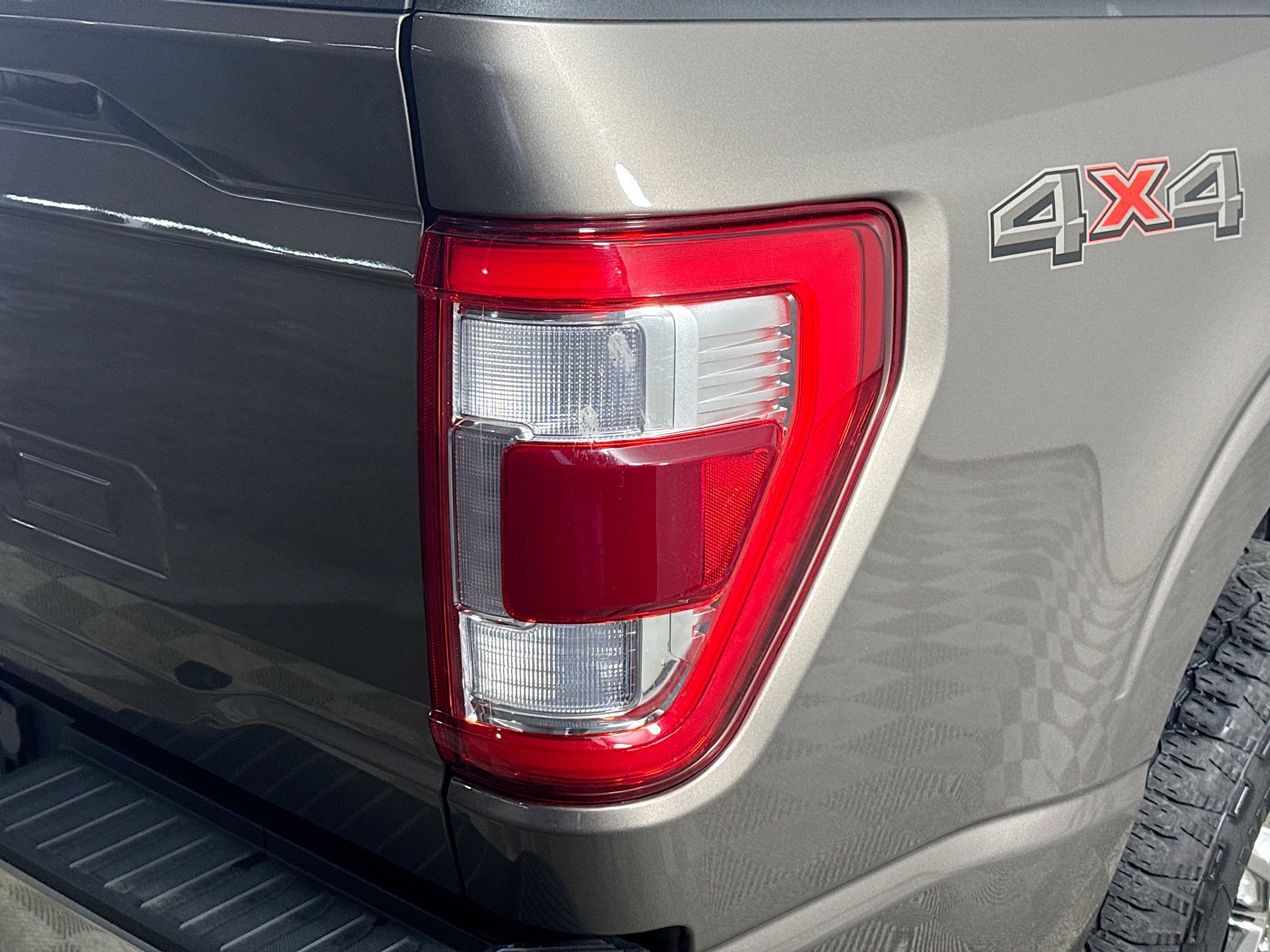 Used 2023 Ford F150 Lariat image 34